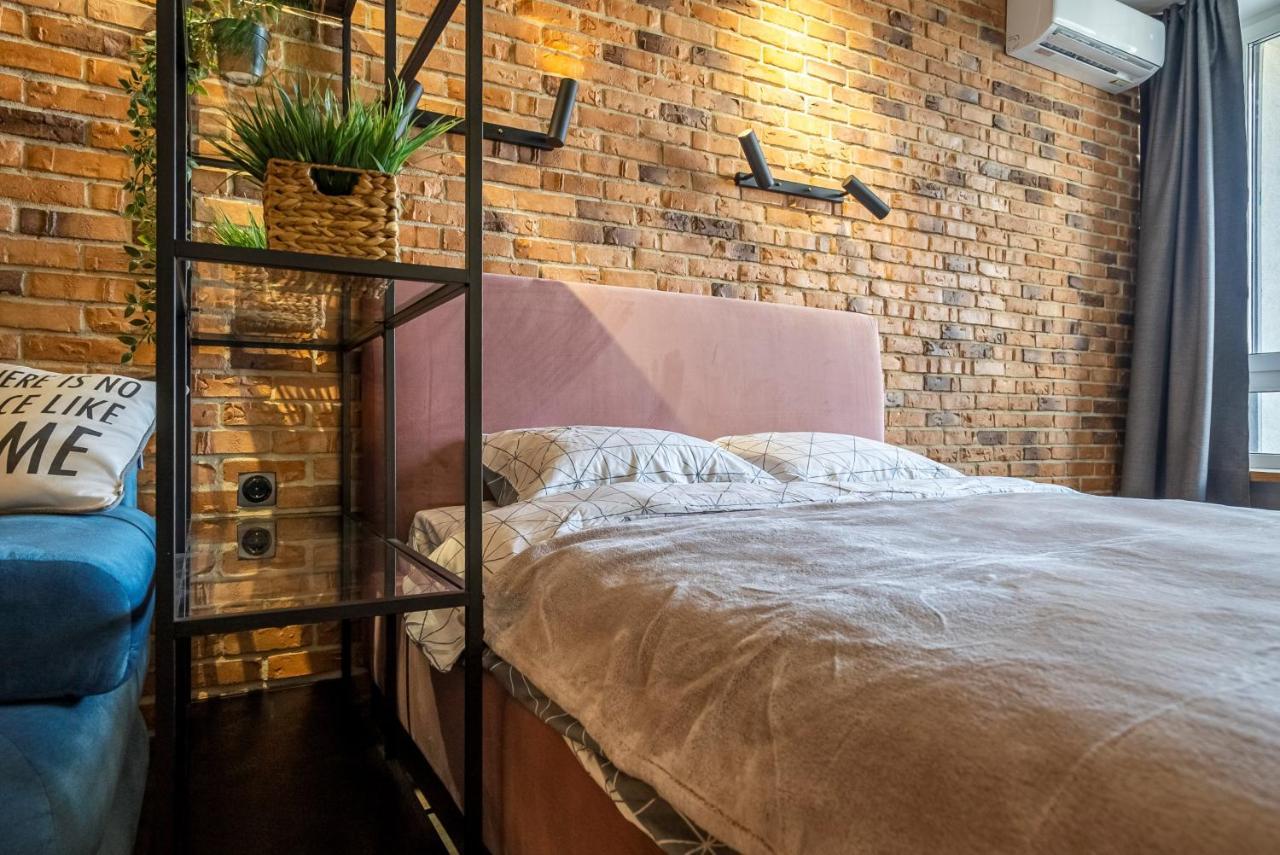 Slavutich Ecoloft Studios Kiev Buitenkant foto